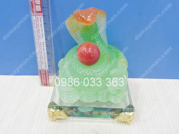 Rắn Đá Ôm Trân Châu