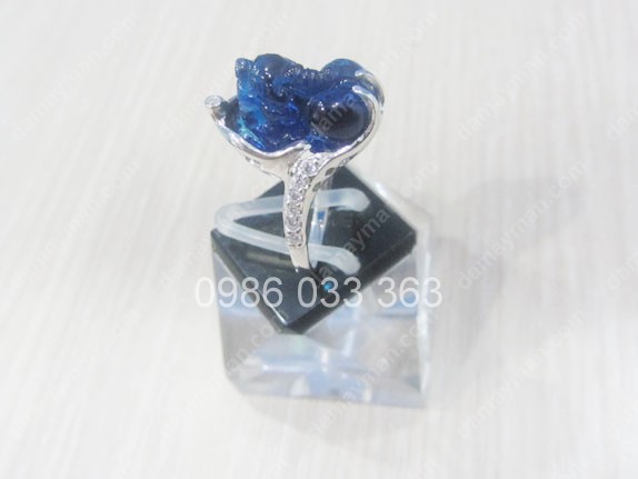 Nhẫn Tỳ Hưu Đá Sapphire Xanh Đen